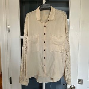 Gorgeous NWOT POL ivory top